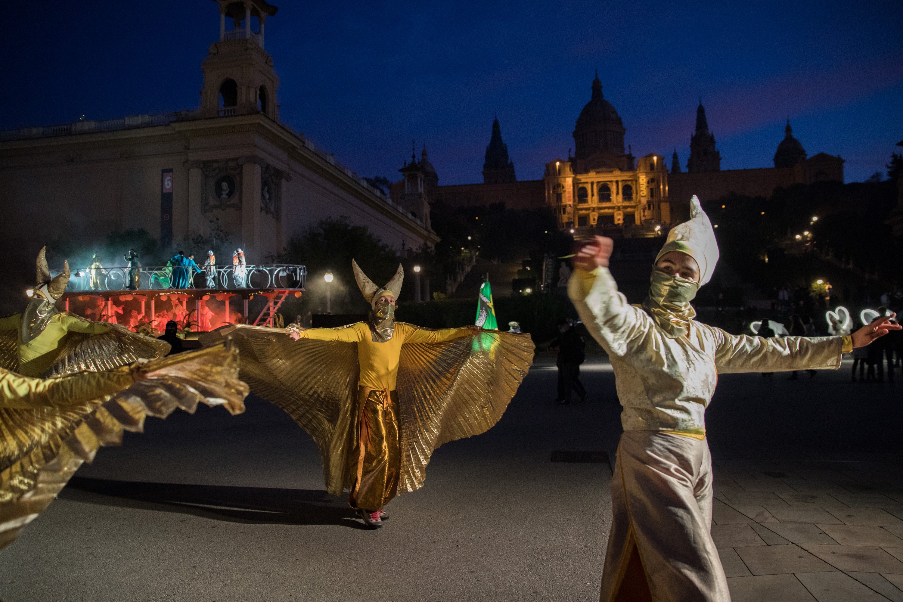 Cavalcada 2022 a Barcelona: mascareta per a tothom, caramels per a ningú