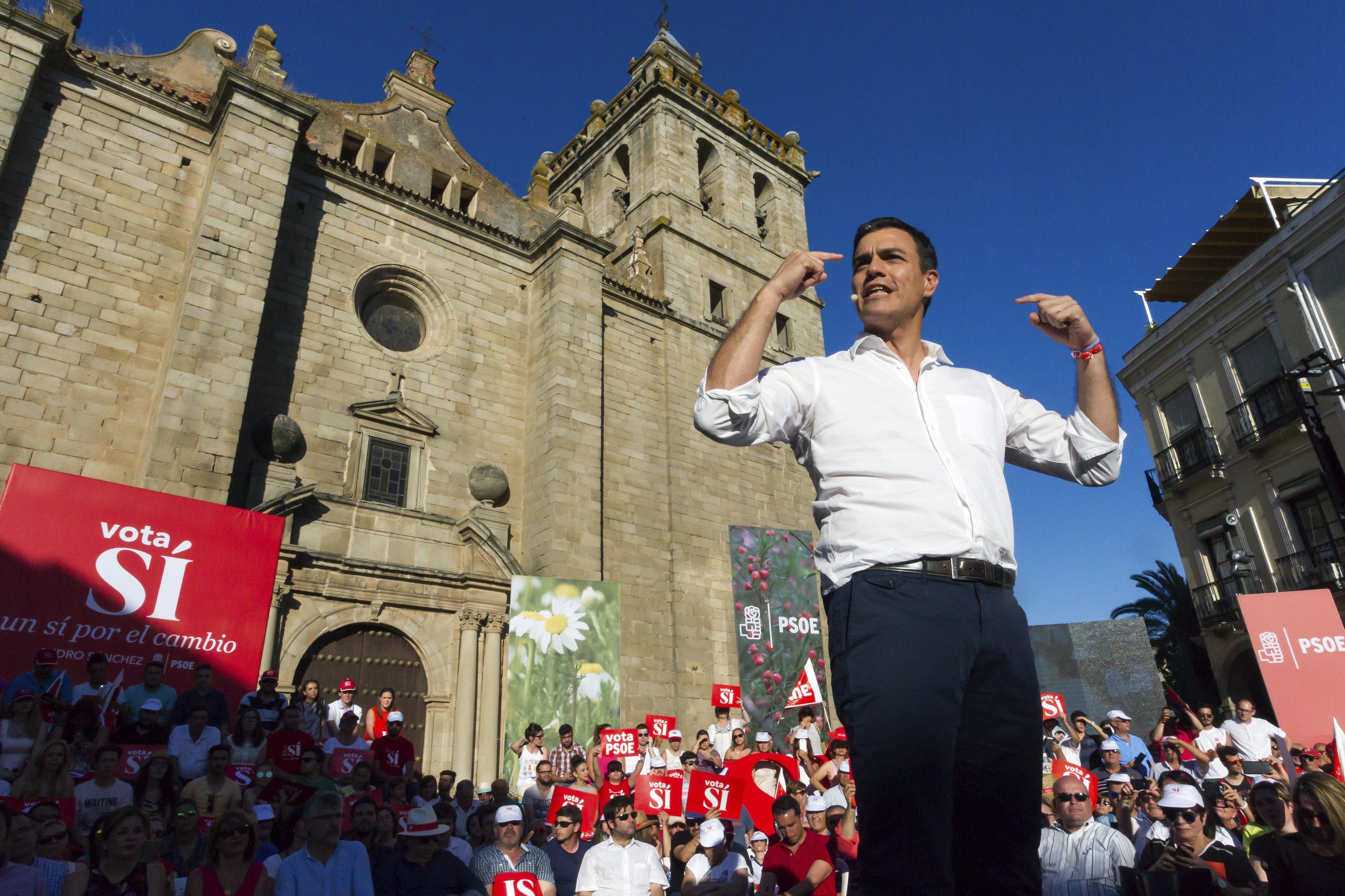 PSOE, Podemos i C's demanen la dimissió de Fernández Díaz