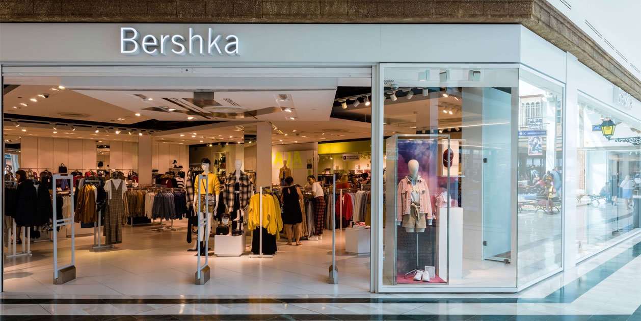 L'estrella de tardor tornarà a ser la caçadora biker de pell desgastada ja disponible a Bershka