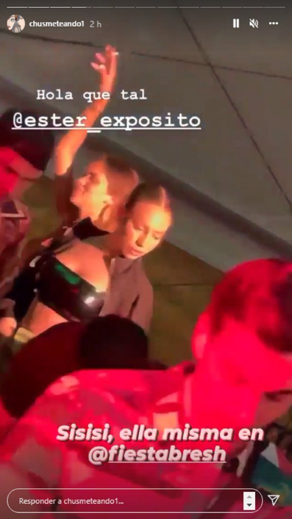 Ester Expósito lo da todo en la Fiesta Bresh 