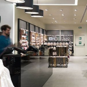 Vendes online disparades per a la jaqueta de punt de Sfera que ha abaixat el preu i està arrasant.