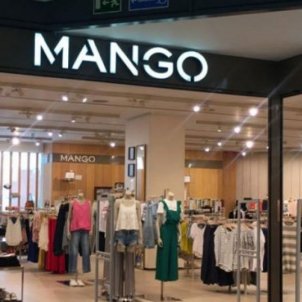 Mango canta “Bingo” todos los días con la nueva falda satinada larga en 2 colores, arrasa