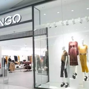 Mango tiene, ahora, la chaqueta más buscada por las mujeres de clase alta