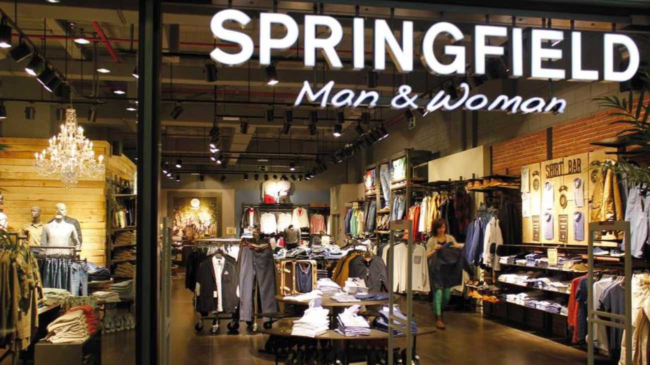 És l'abric més versionat de la temporada i Springfield el té rebaixat al 50%