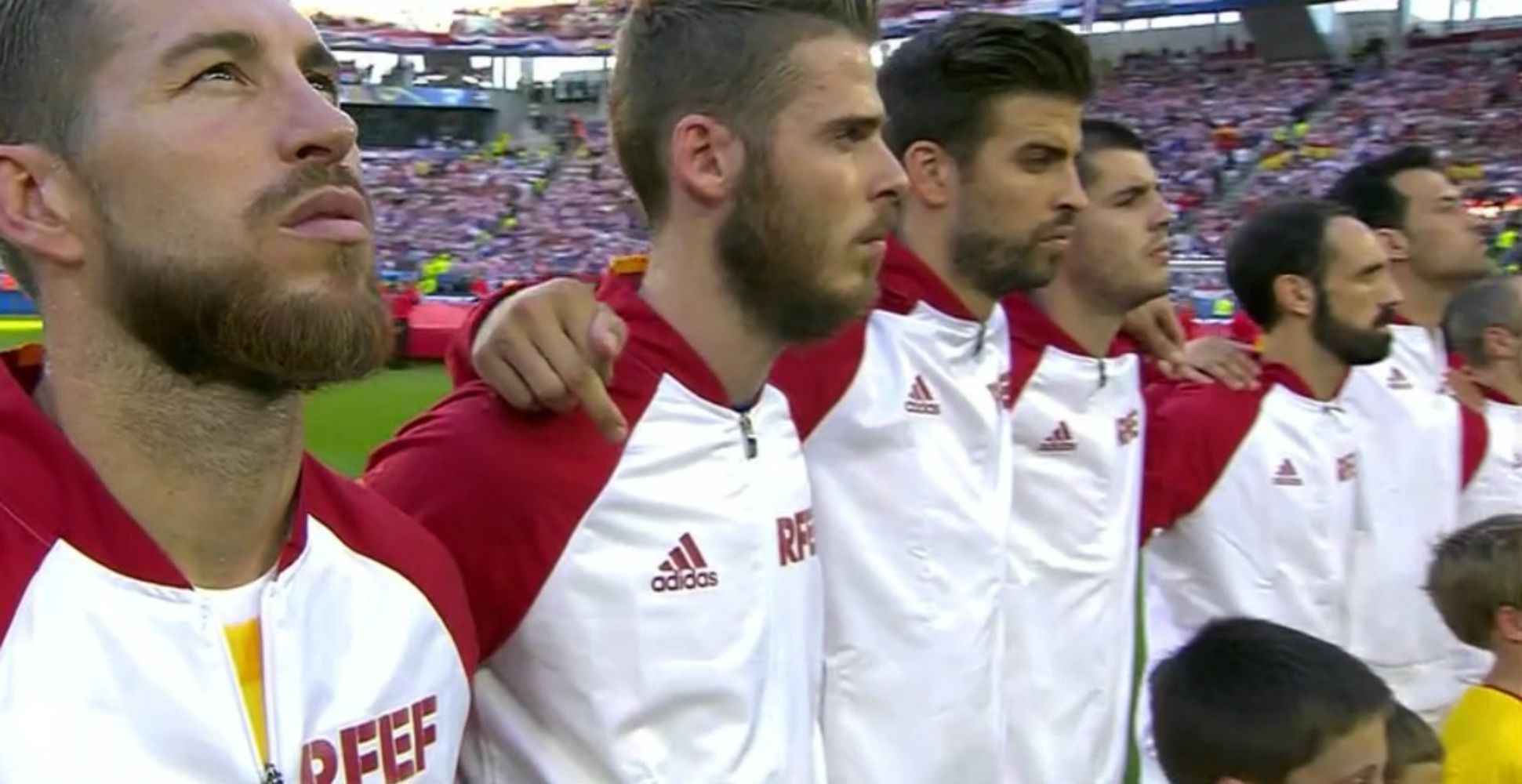 La botifarra de Piqué a l'himne espanyol