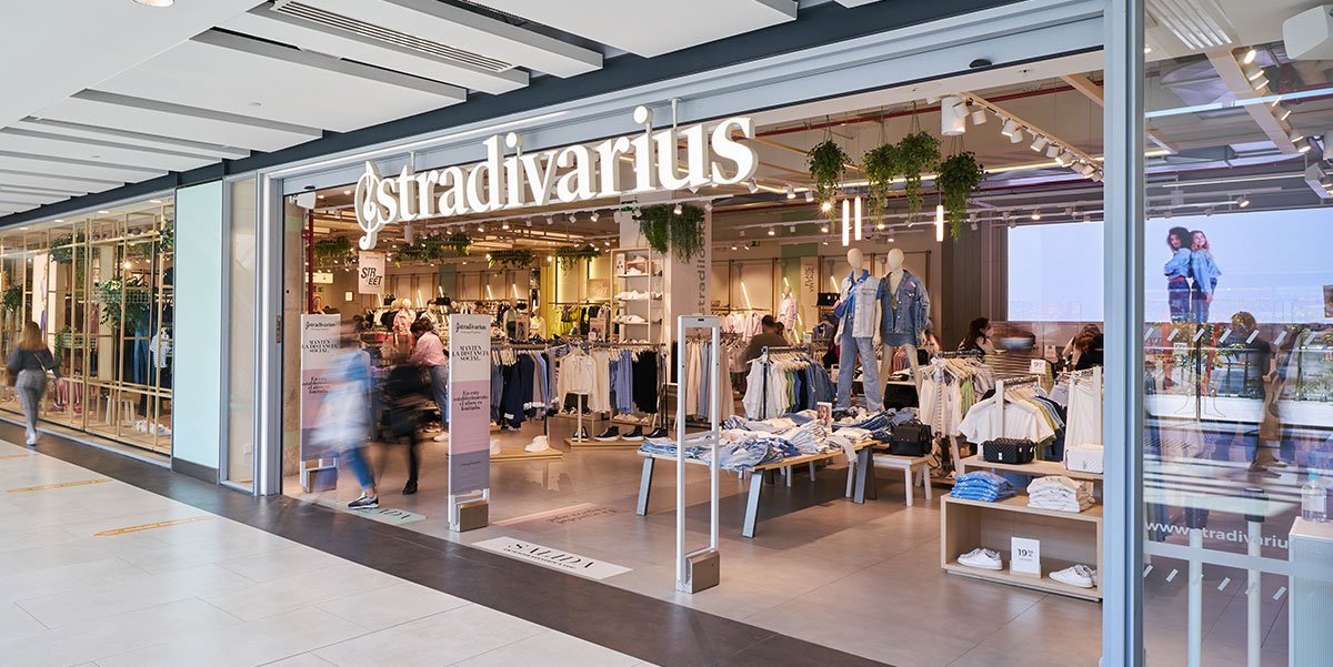 Les botes de taló denim més sorprenents són a Stradivarius, serà tendència