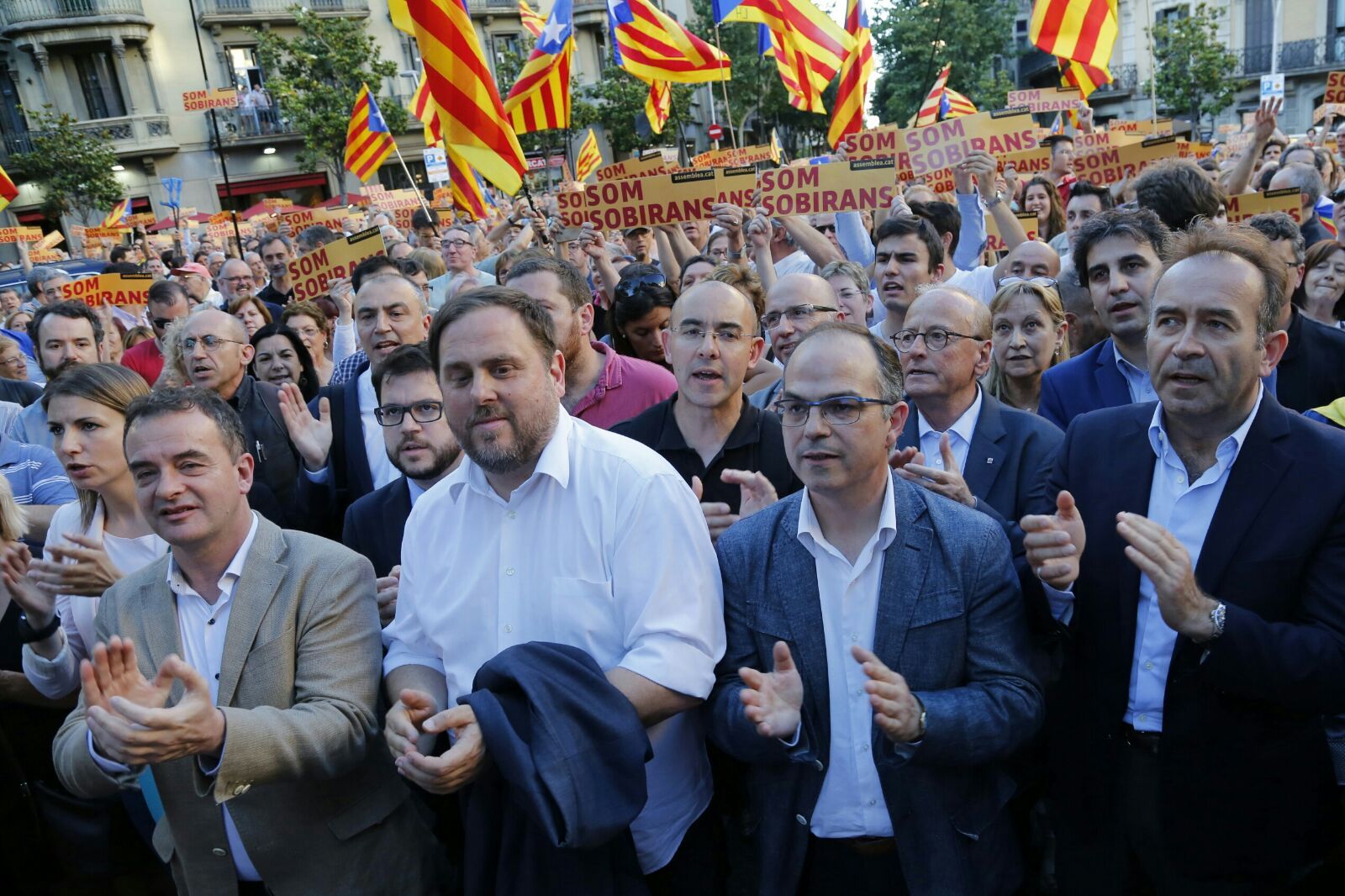 Clam popular per la dimissió de Jorge Fernández
