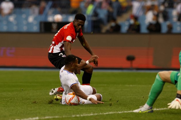 iñaki williams david alaba athletic club real madrid supercopa efe