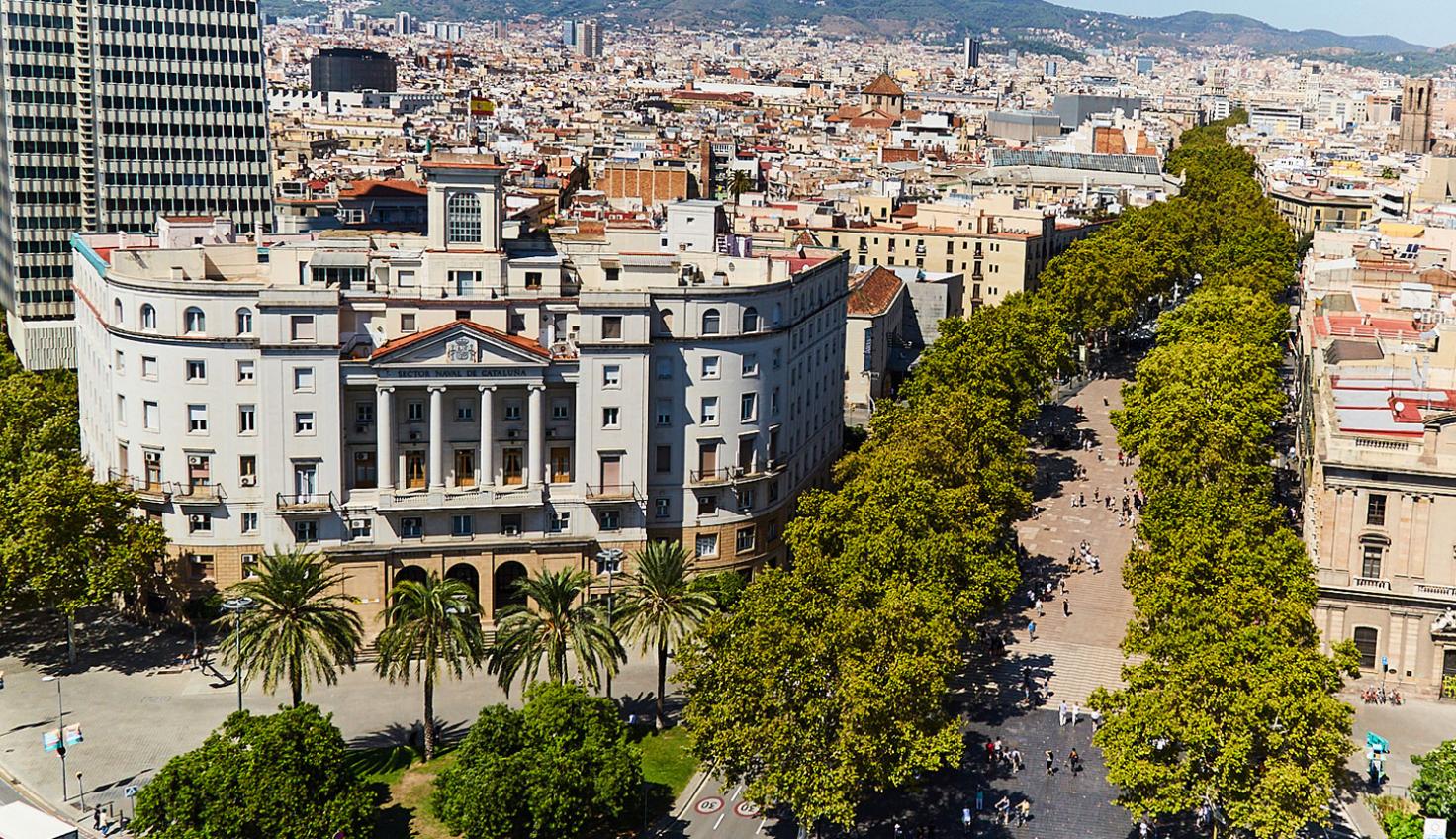 ¿Te quieres alojar cerca de las Ramblas de Barcelona? Esta oferta te interesa