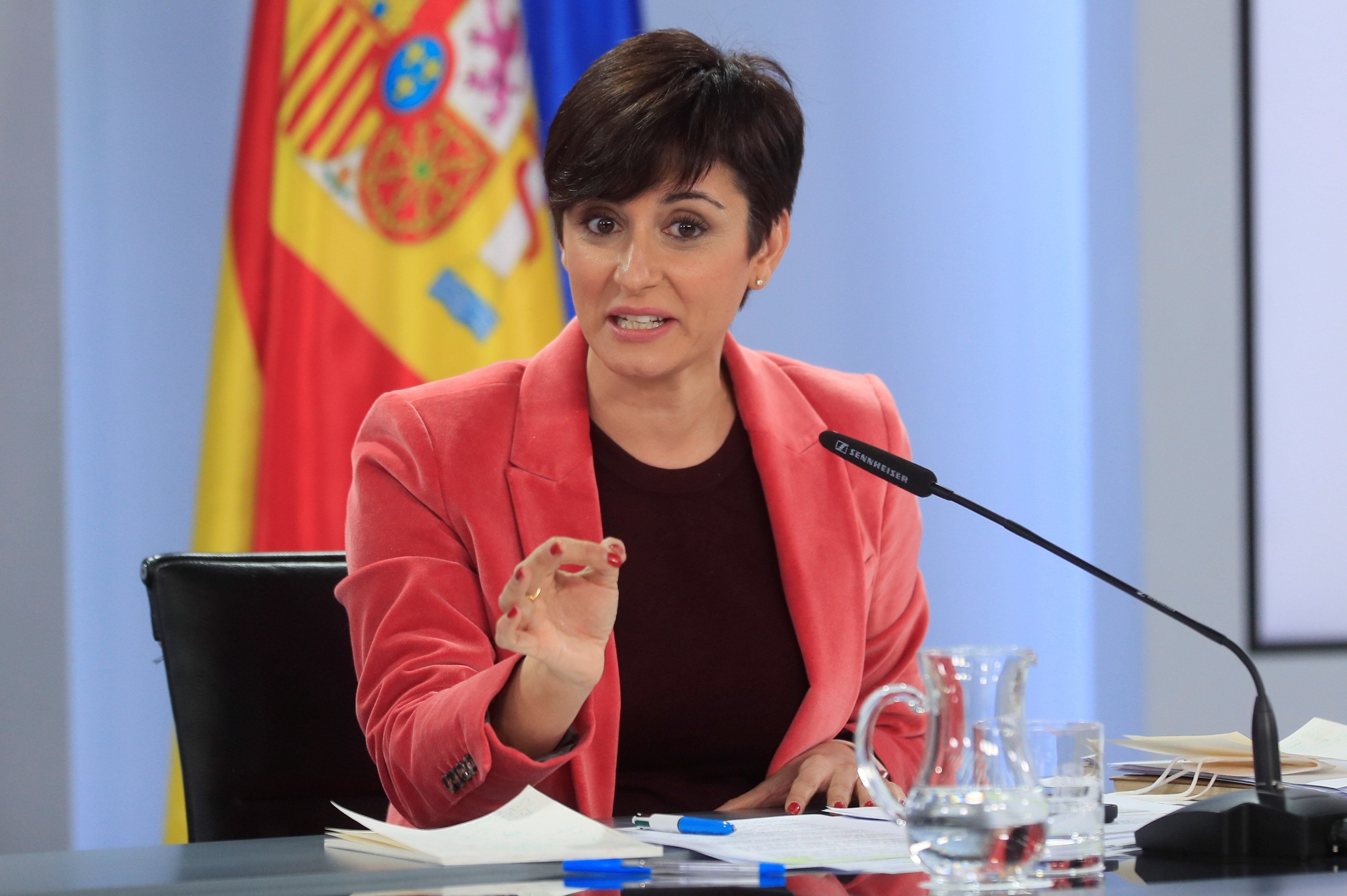 Moncloa avisa de que no permitirá "retrocesos en derechos" en Castilla y León