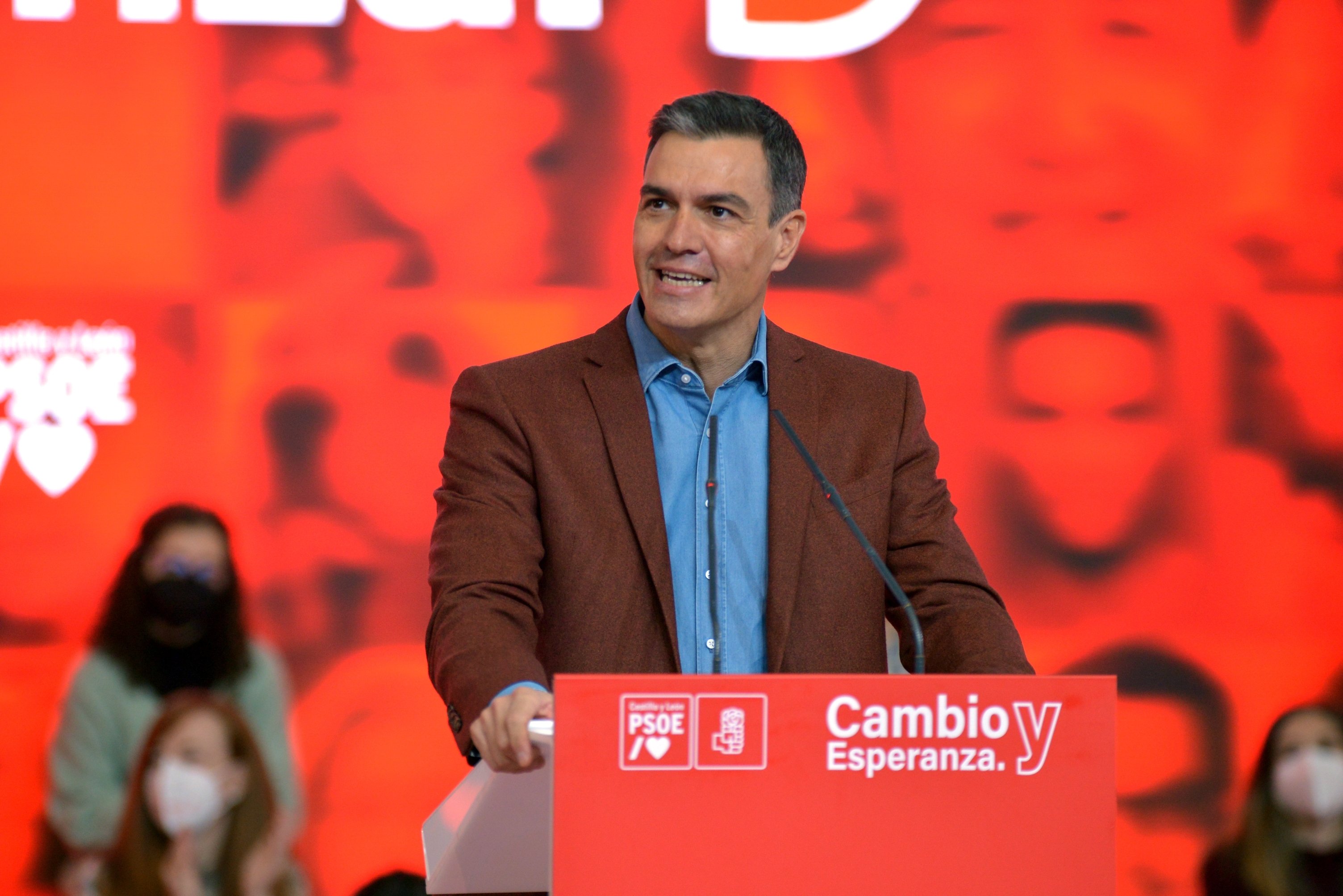 Sánchez mantiene el liderazgo electoral y Casado se desinfla, según un sondeo
