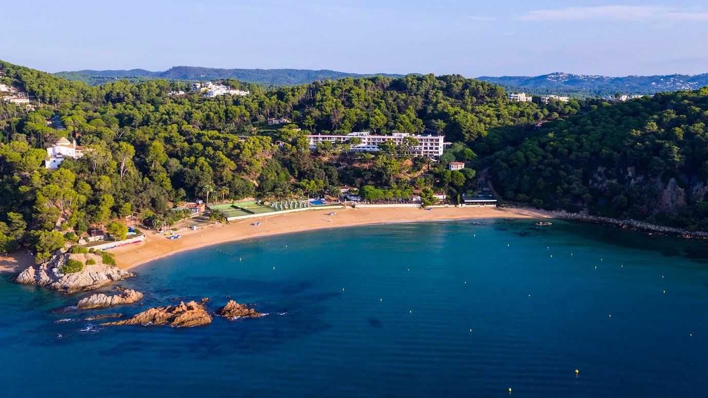 Hotels de cinc estrelles per conèixer les platges de Lloret de Mar