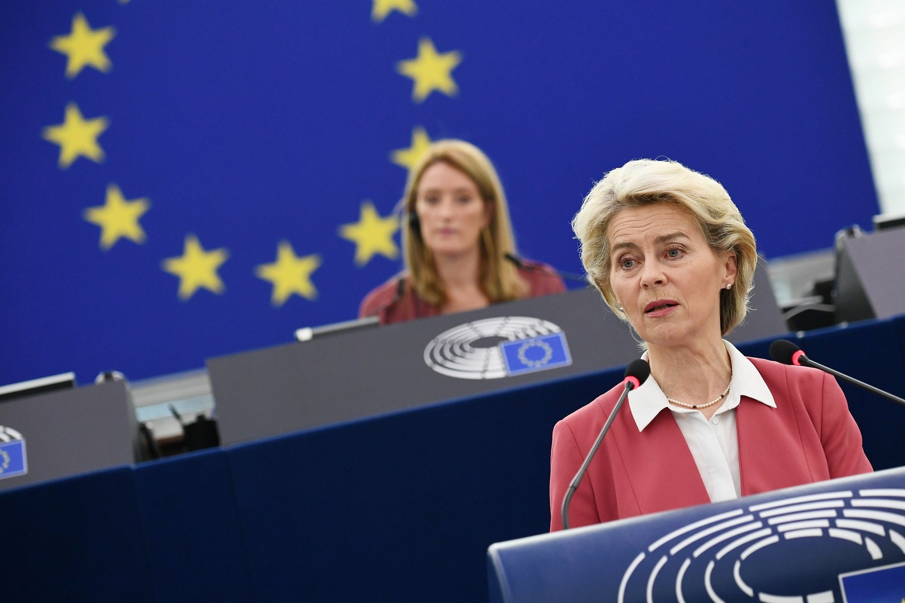 Von der Leyen avisa a Rusia de "sanciones económicas masivas" si ataca Ucrania