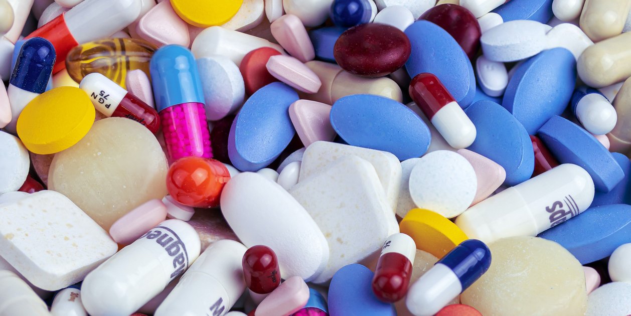 pastillas medicamento antibiotico Unsplash Myriam Zilles pastillas medicamento antibiotico Unsplash Myriam Zilles