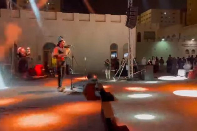 Rodrigo Cuevas Emiratos Árabes Youtube