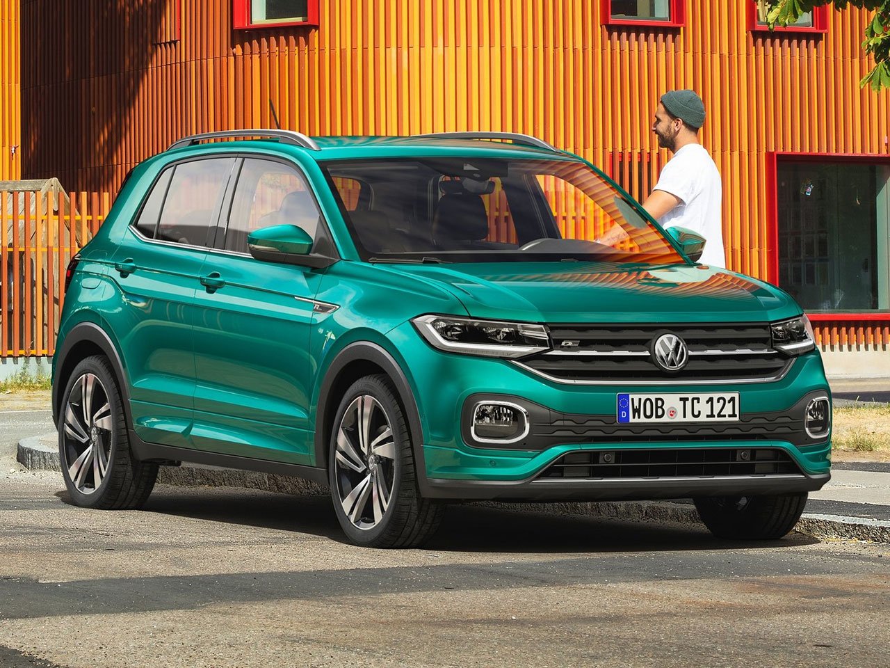 Más barato que el Volkswagen T-Cross e igual de bueno en todo, el SUV de moda