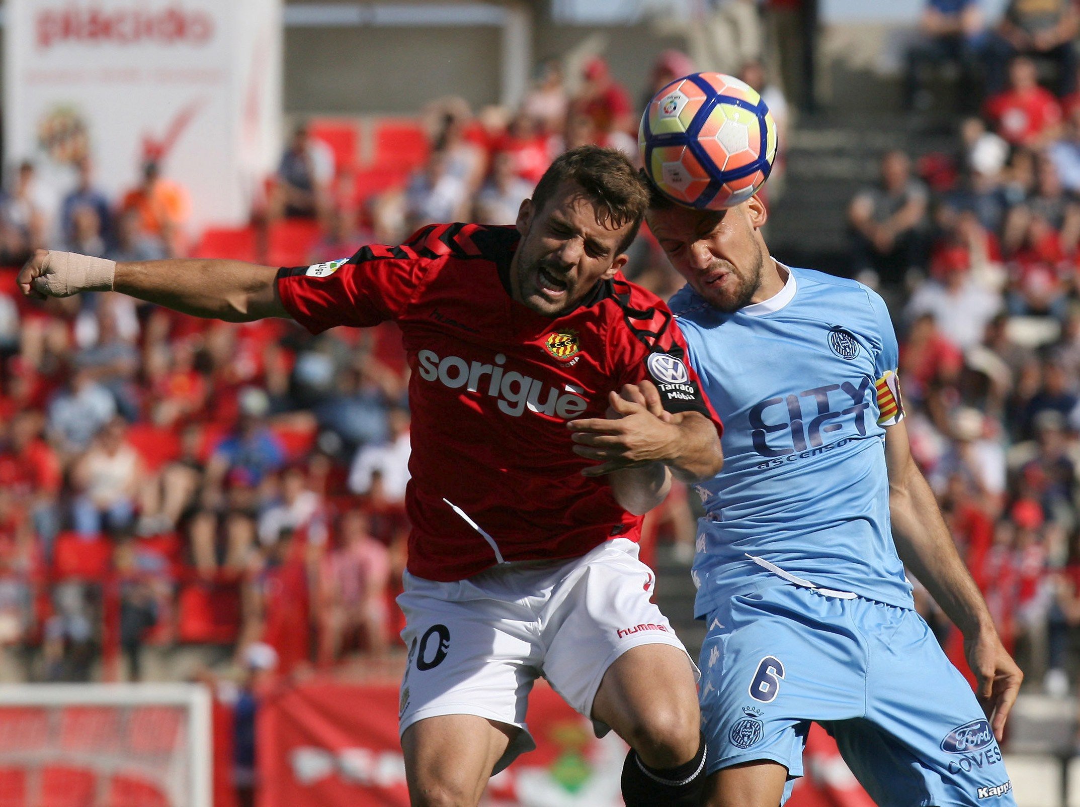 El Nàstic ajorna l'ascens del Girona (3-1)