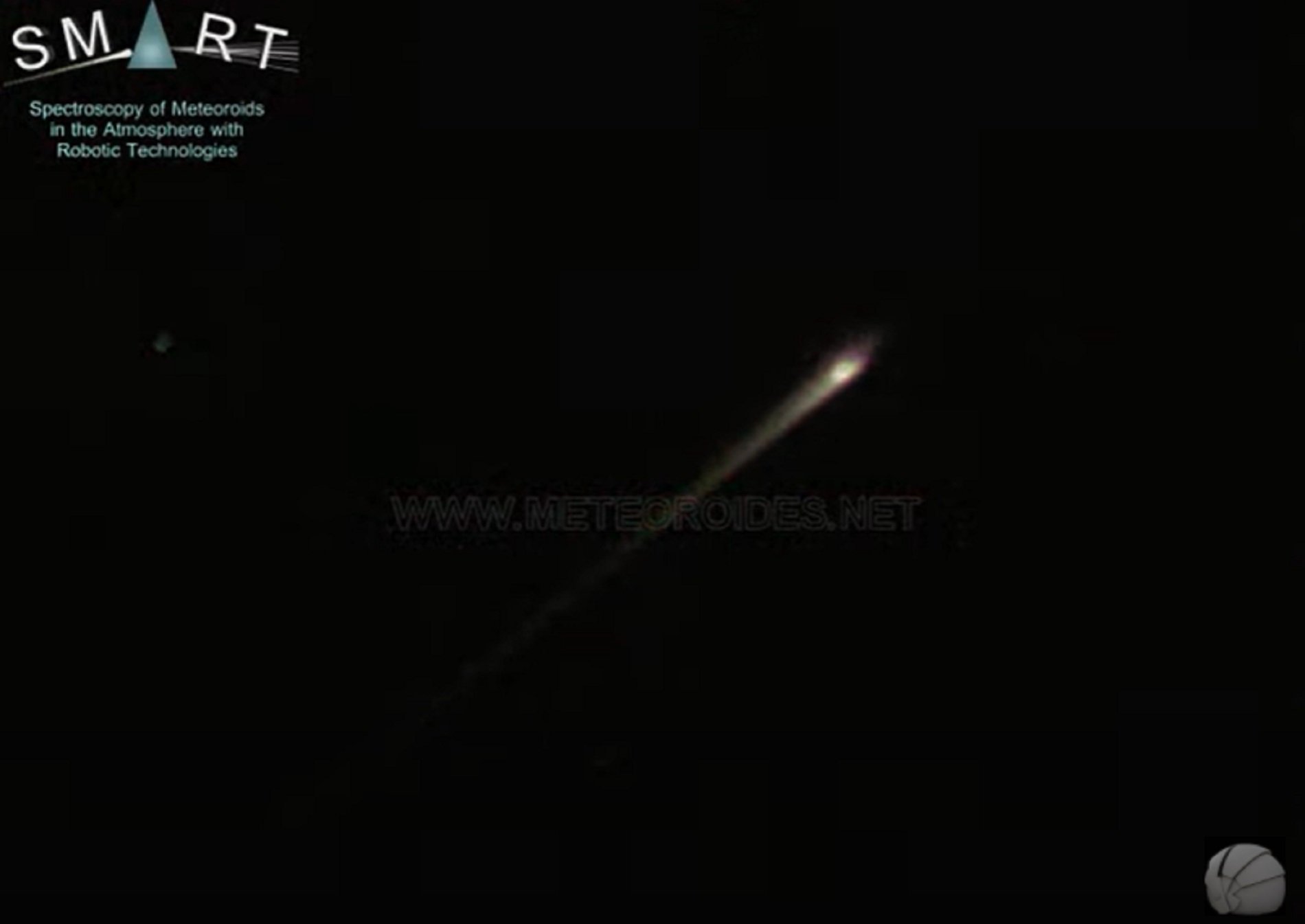 Espectacular bola de fuego al desintegrarse un satélite sobre España