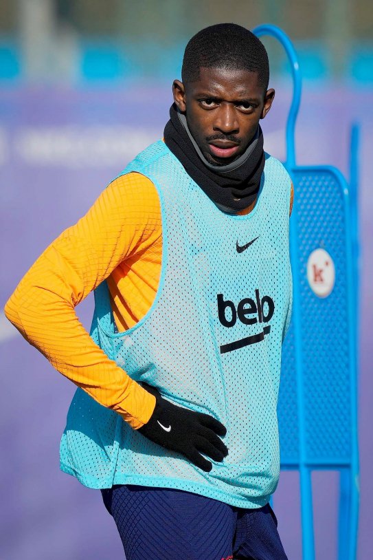 Dembele serio desafiante entrenamiento Barca EFE