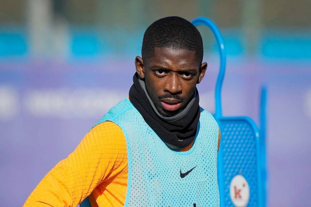 Dembele serio desafiante entrenamiento Barca EFE