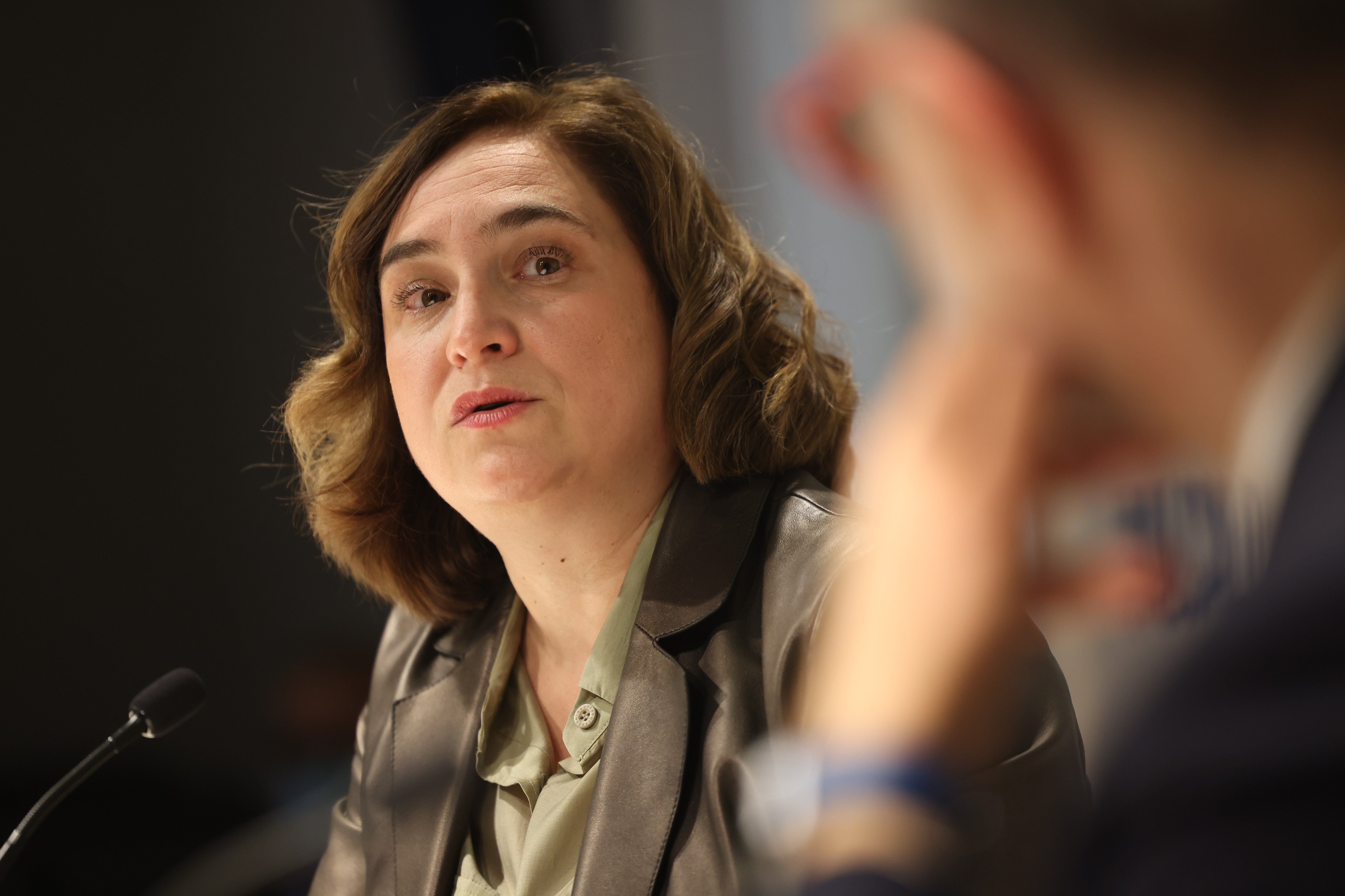 Colau, reñida por el Comité de Ética por nombrar a dedo a la pareja de una concejala