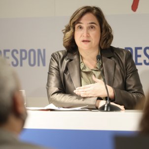 ada colau alcaldessa respon col·legi de periodistes enero 2022 - sergi alcàzar