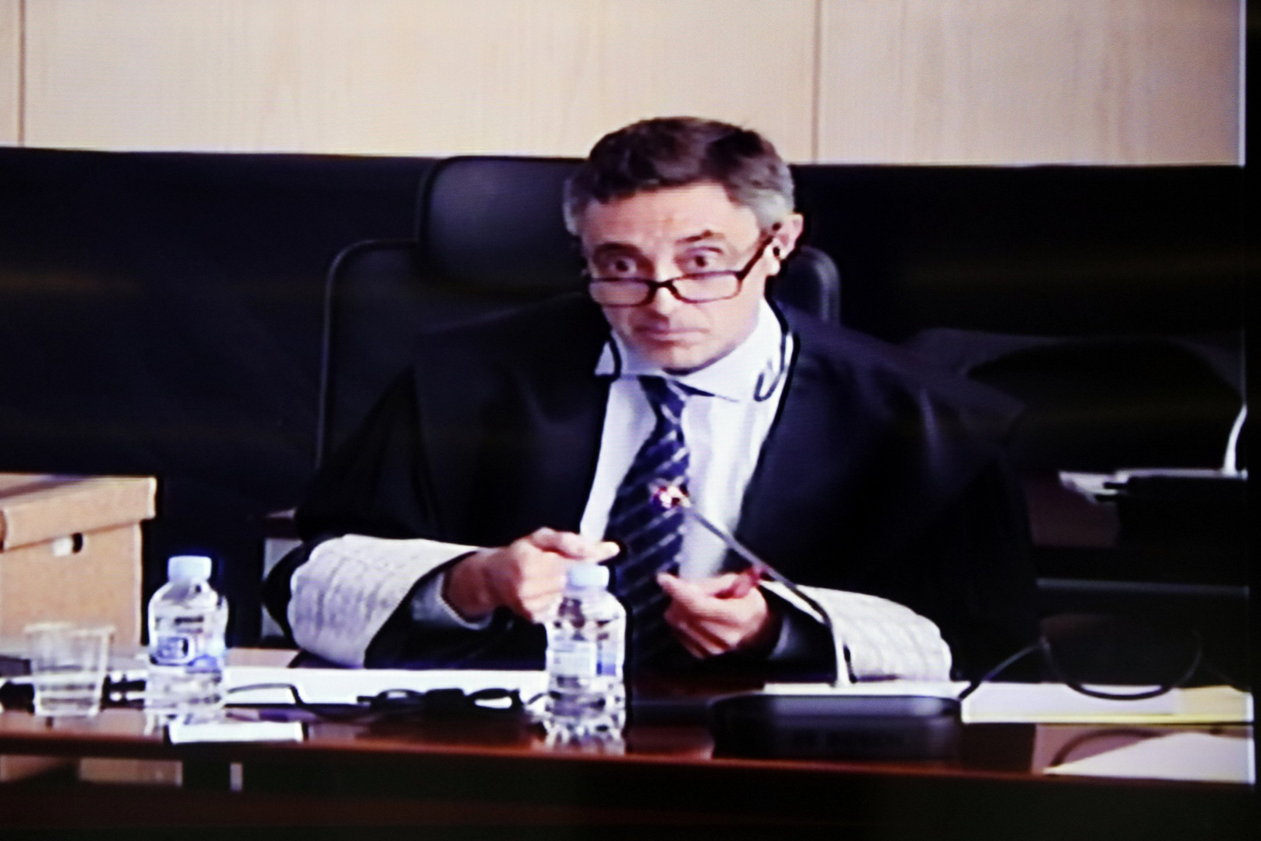 VÍDEO: La sorprendente gesticulación del fiscal anticorrupción en el caso Palau