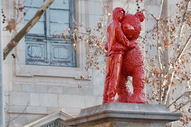 Escultura de James Colomina en plaza de Antonio López Europa Press