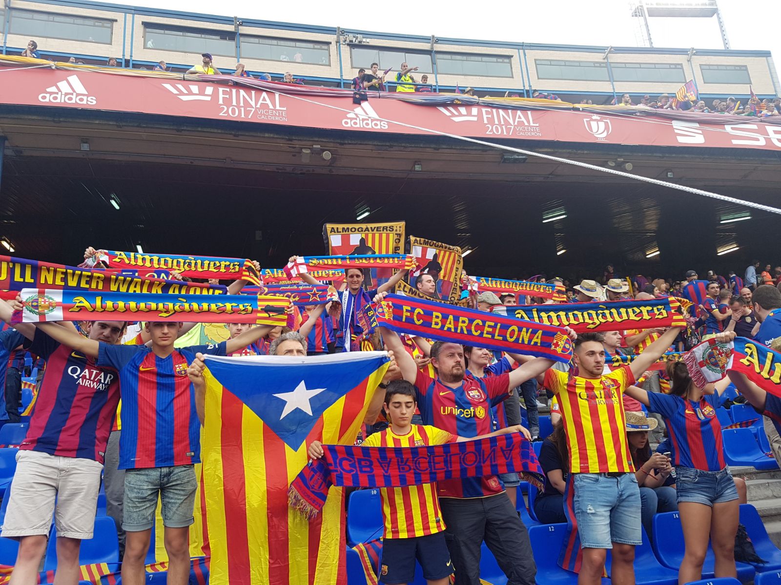 "Cuando te me dirijas, habla en castellano": Otro culé se queda sin final por la estelada