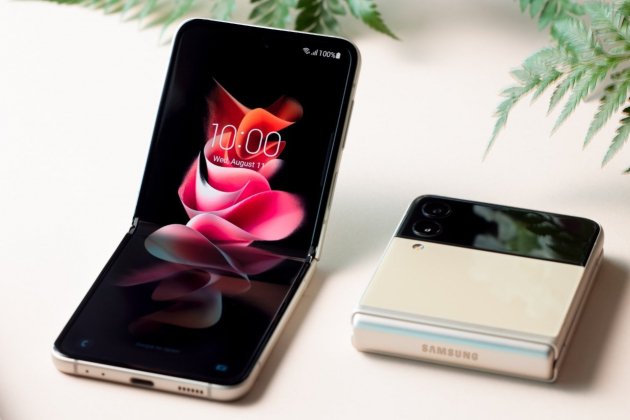 Samsung Galaxy Z Flip3