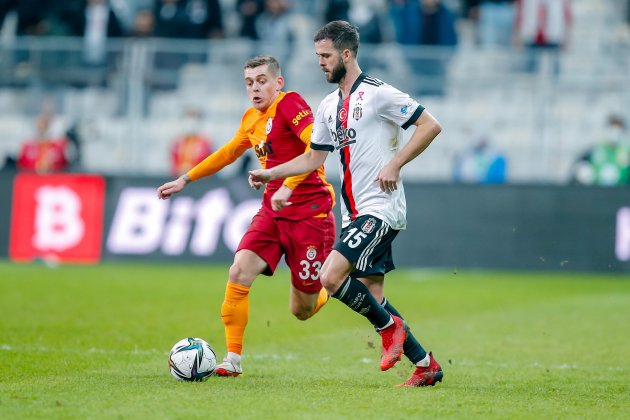 Miralem pjanic besiktas galatasaray europapress