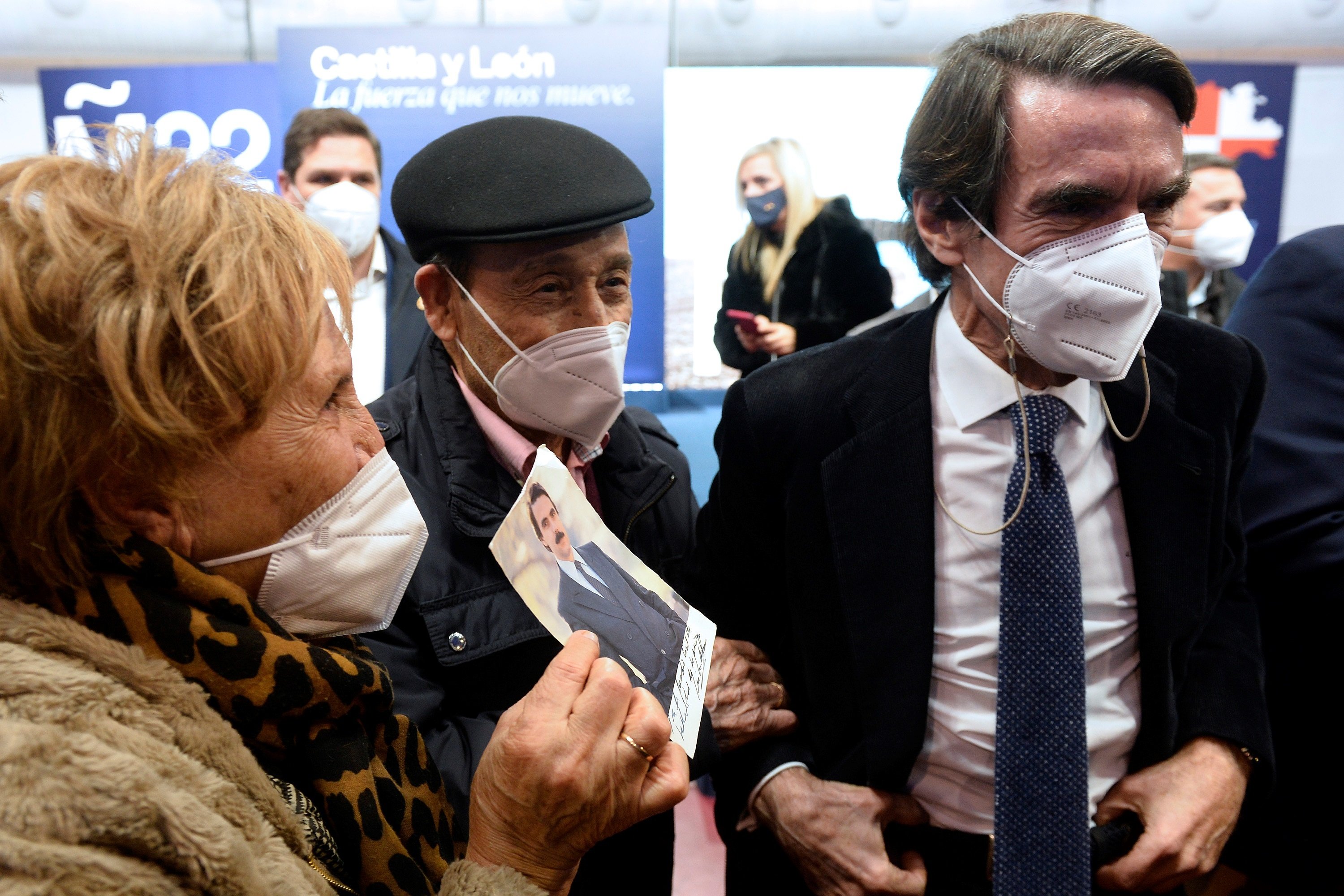 Aznar a Casado: "Aquestes eleccions no són per portar a no sé qui a la Moncloa"