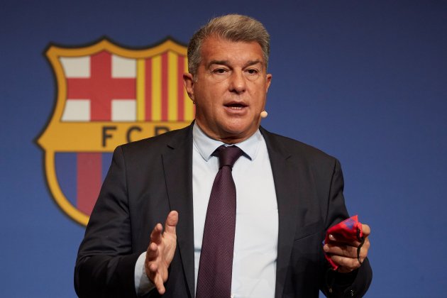 joan laporta forensic fc barcelona efe