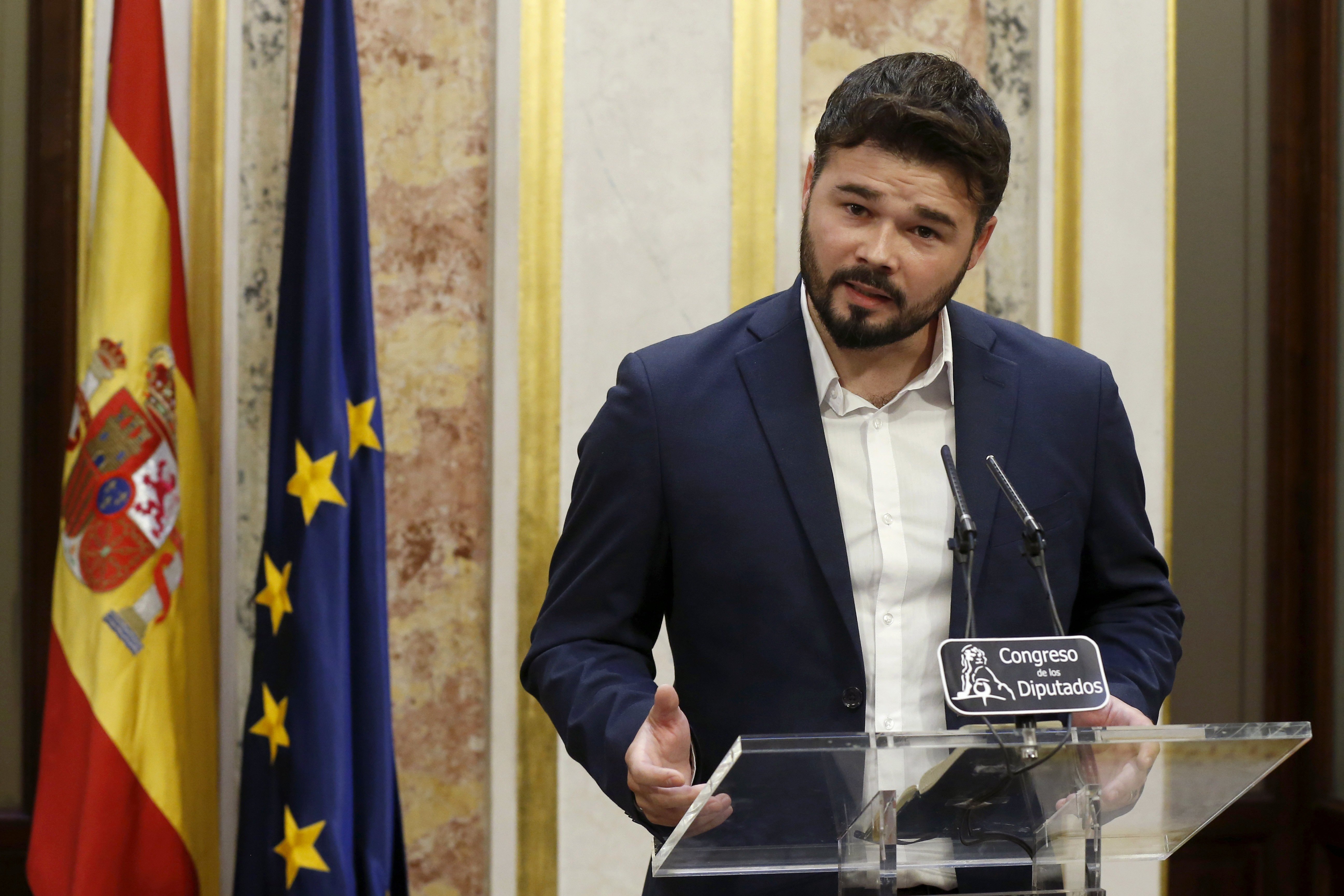 Rufián, a Soraya: "Dejen de gastar millonadas para defenderse de una urna"