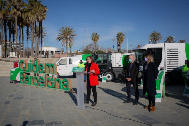 EuropaPress alcaldesa barcelona ada colau presenta despliegue nuevo contrato limpieza