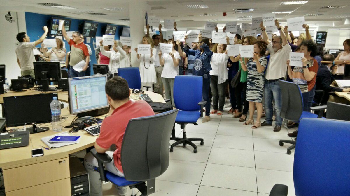 Els treballadors de TVE protesten per la "censura i manipulació" dels àudios de Fernández