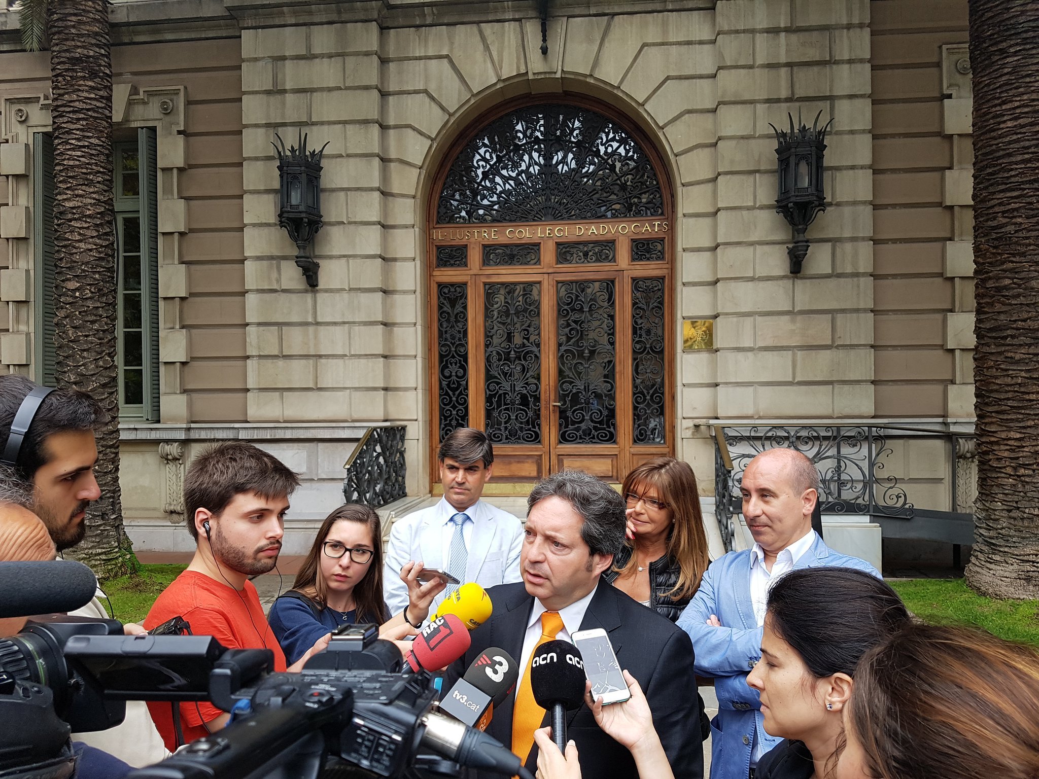 Drets es querella contra 4 agents de la policia espanyola per l'Operació Catalunya