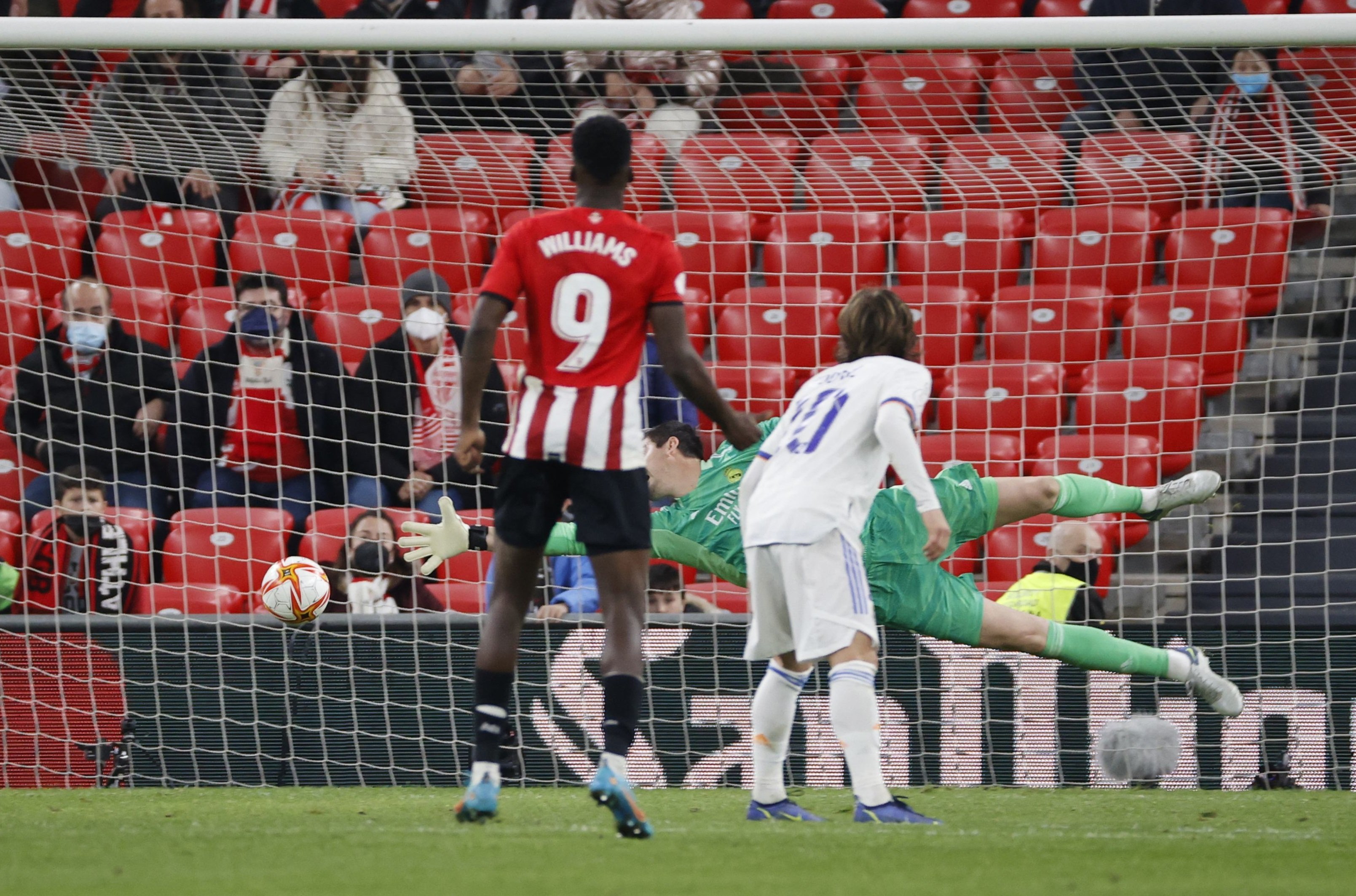 Fiasco del Reial Madrid a la Copa del Rei: eliminat davant d'un aguerrit Athletic Club (1-0)