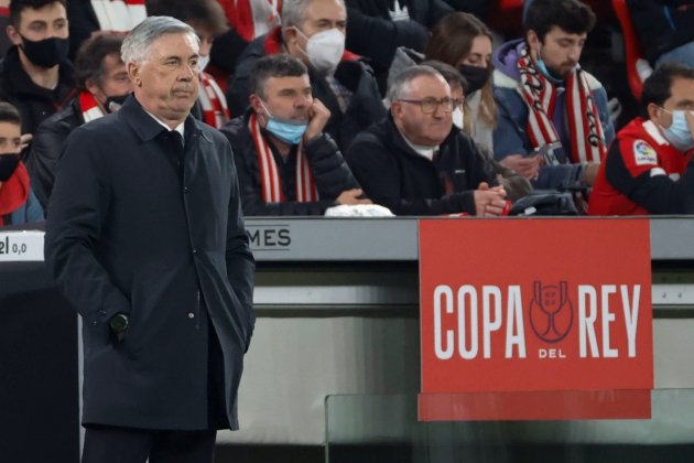 Carlo Ancelotti serio EFE