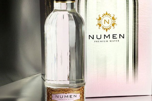 Aigua mineral natural prèmium Water Numen