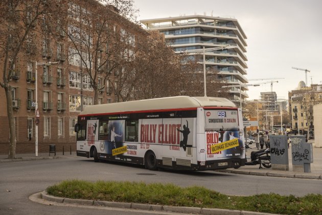 Publicidad en autobuses TMB sostenible Bus billy Ell- Sergi Alcàzar