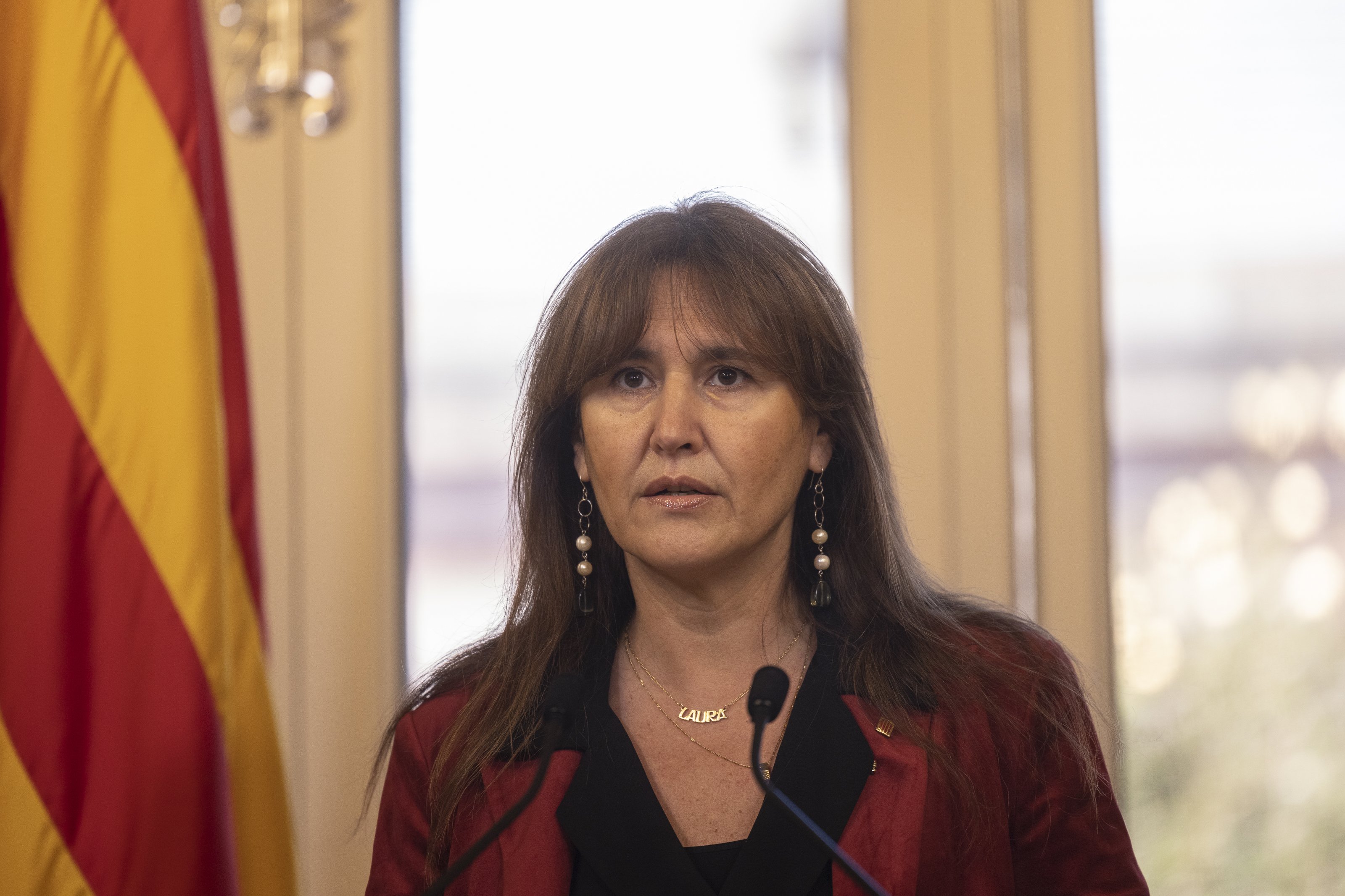 Els partits acusen Borràs d'amagar informació sobre Juvillà i ella ho nega