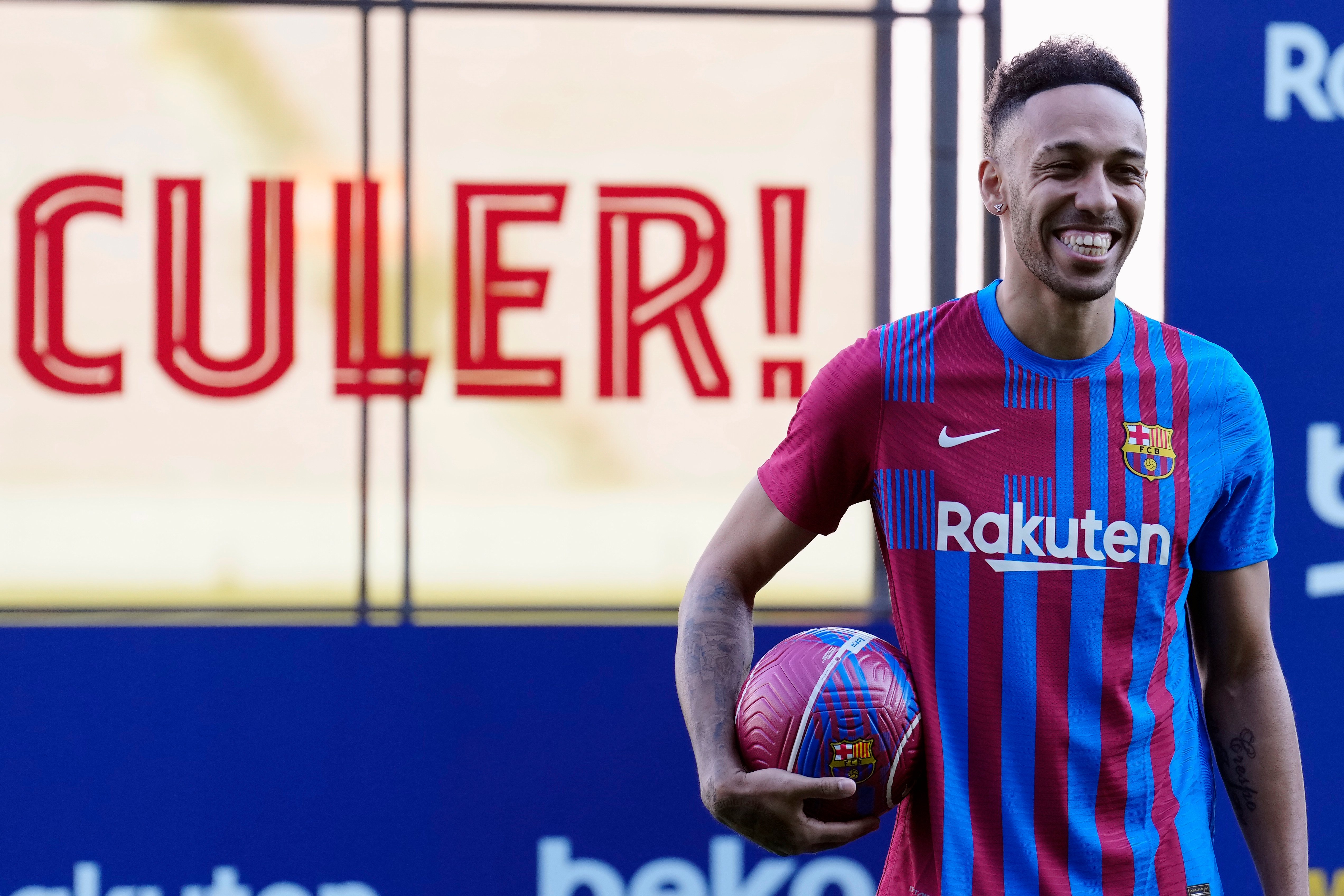 Aubameyang llega muy fuerte al Barça; activa un nuevo despido galáctico después de Dembélé