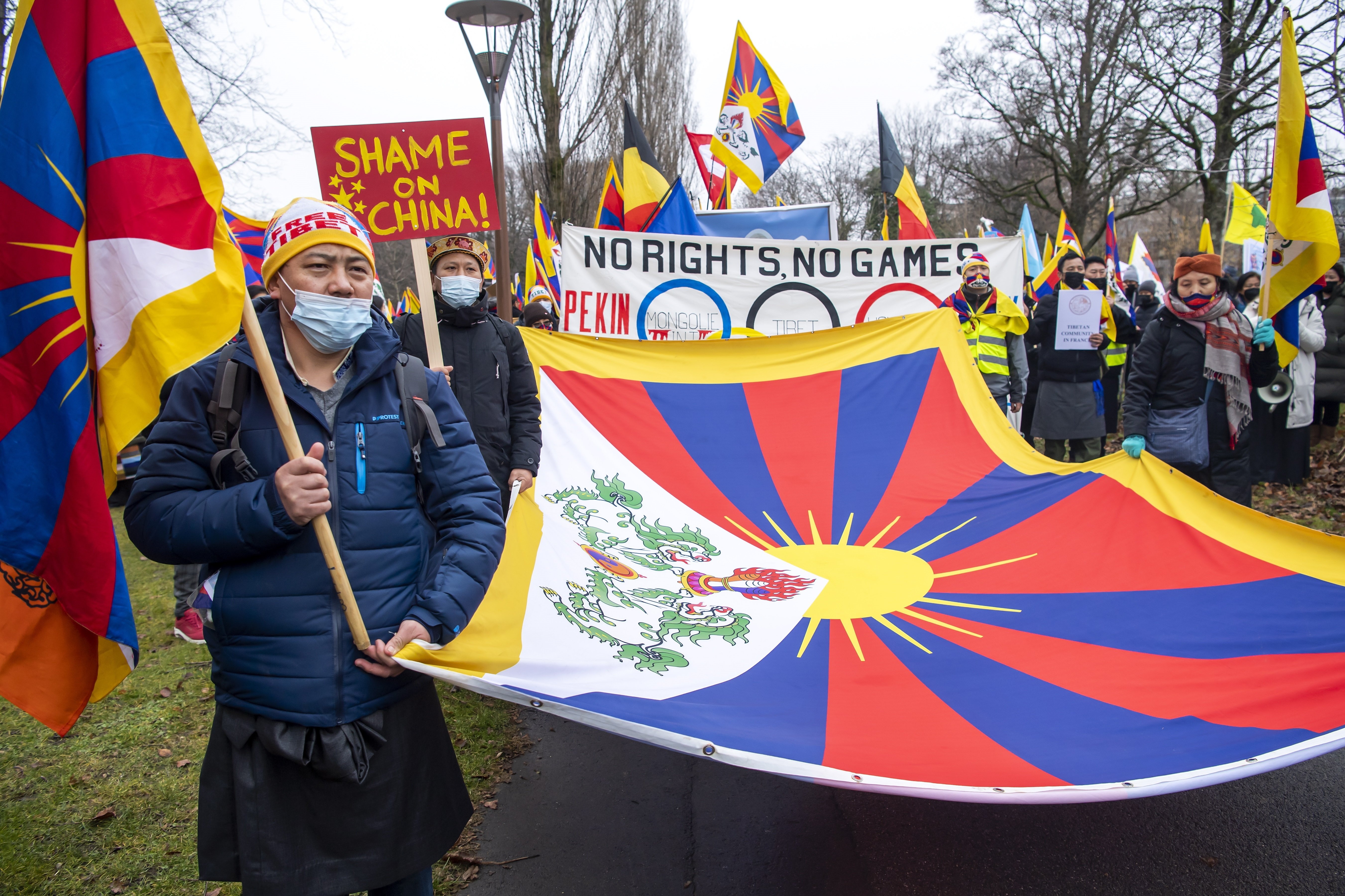 Tibetans i uigurs es manifesten arreu del món contra la repressió xinesa