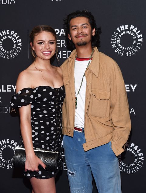 Hannah Kepple y Xolo Maridueña