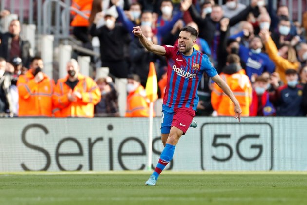 jordi alba celebra gol fc barcelona atletico efe