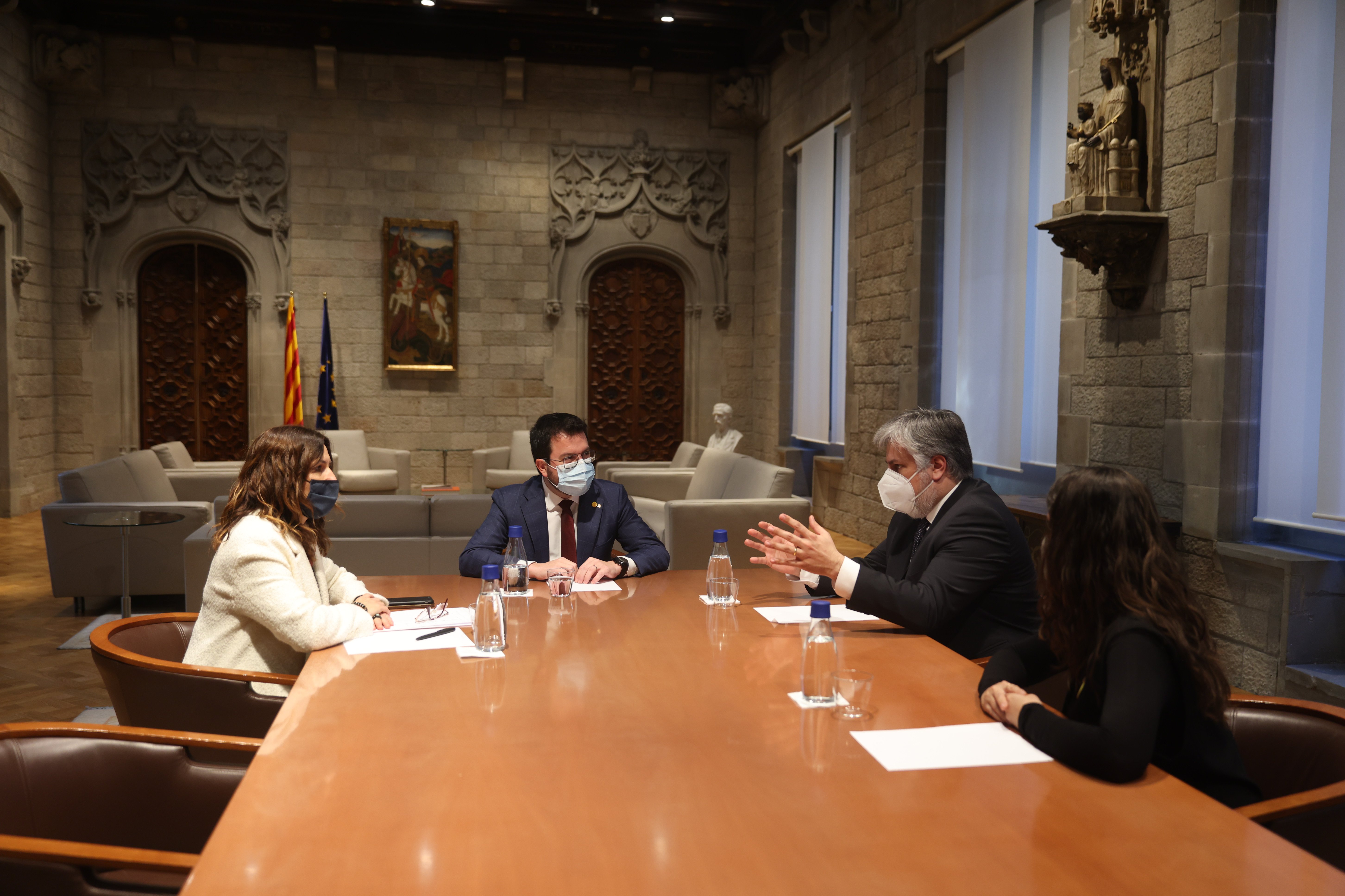 reunión junts govern pere aragonès mònica sales albert batet laura vilagrà febrero 2022 - sergi alcàzar