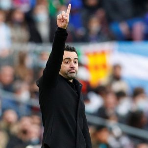 Xavi Hernández pide la renovación inmediata porque tiene más ofertas que Gavi y Araujo para salir del Barça