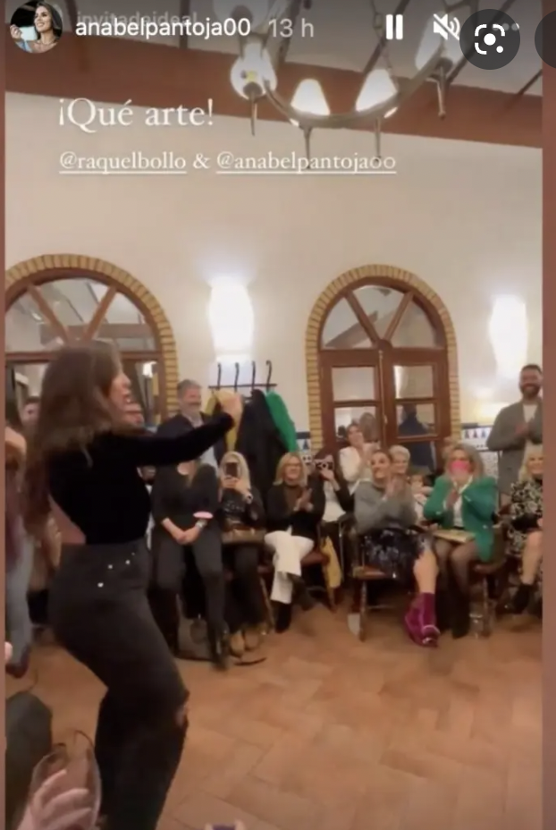 Raquel Bollo en una fiesta 