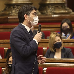 Vicepresident de la Generalitat, Jordi Puigneró en la sessió de control al Parlament - Sergi Alcàzar